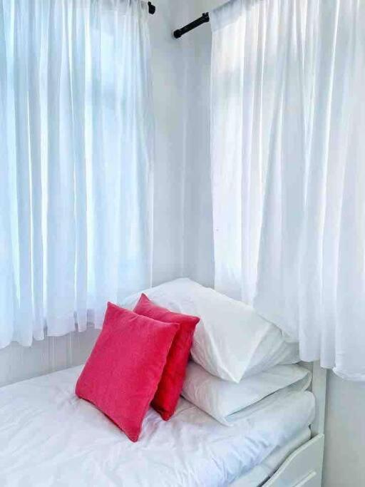 Sea Kecil Tiny House Near Jetty Of Kuala Besut Villa Kampong Nail Exterior photo